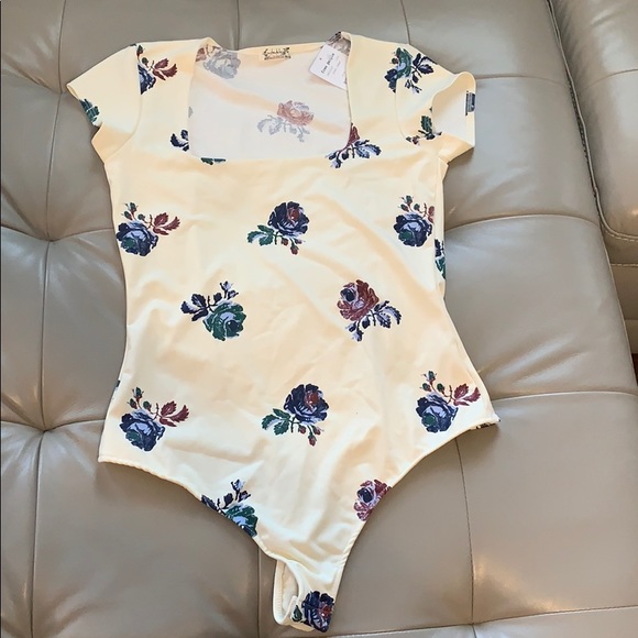 Free People Women’s Bodysuit - Picture 6 of 8